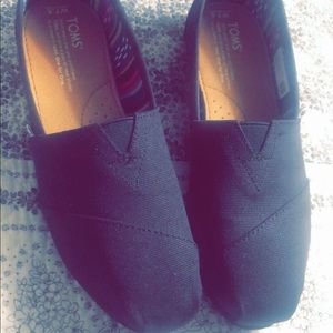 Toms shoes